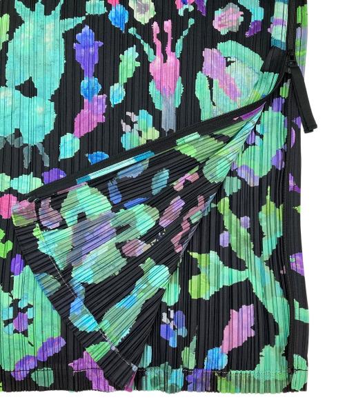 PLEATS PLEASE（プリーツプリーズ）PLEATS PLEASE (プリーツプリーズ) サイドジップ総柄プリーツワンピース ブラック サイズ:3の古着・服飾アイテム