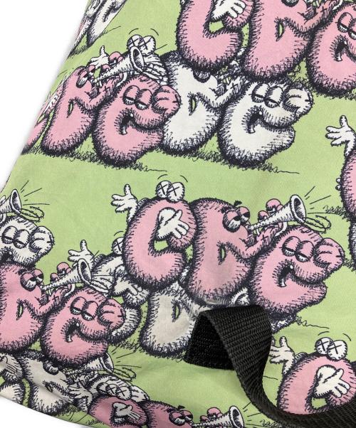 COMME des GARCONS SHIRT（コムデギャルソンシャツ）COMME des GARCONS SHIRT (コムデギャルソンシャツ) KAWS (カウズ) ナップサック マルチカラーの古着・服飾アイテム