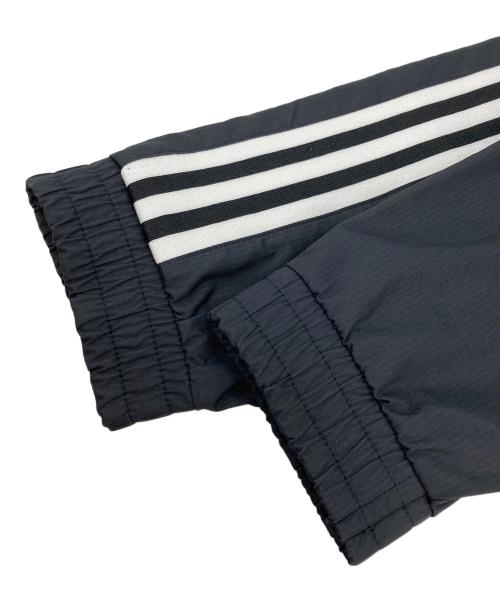 adidas（アディダス）adidas (アディダス) トレフォイル 3 ストライプ トラック トップ ブラック サイズ:Lの古着・服飾アイテム
