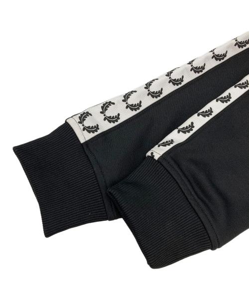 FRED PERRY（フレッドペリー）FRED PERRY (フレッドペリー) Taped Track Jacket ブラック サイズ:Mの古着・服飾アイテム