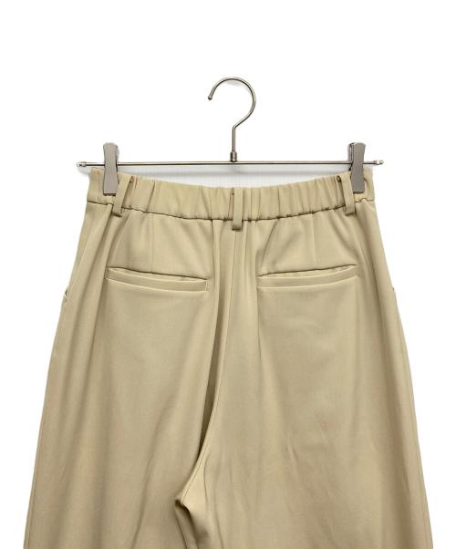 BEAUTY&YOUTH（ビューティーアンドユース）BEAUTY&YOUTH (ビューティーアンドユース) ツイル バックゴム ストレート パンツ ベージュ サイズ:Mの古着・服飾アイテム