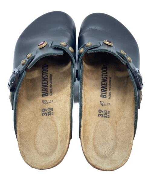 BIRKENSTOCK（ビルケンシュトック）BIRKENSTOCK (ビルケンシュトック) スタッズサンダル ブラック サイズ:250の古着・服飾アイテム