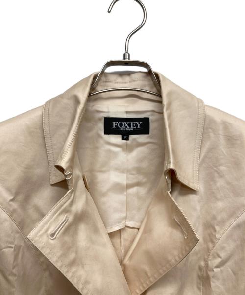 FOXEY BOUTIQUE（フォクシー ブティック）FOXEY BOUTIQUE (フォクシー ブティック) トレンチコート ベージュ サイズ:Fの古着・服飾アイテム