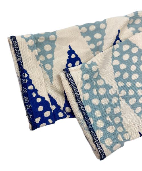 DIANE VON FURSTENBERG（ダイアンフォンファステンバーグ）DIANE VON FURSTENBERG (ダイアンフォンファステンバーグ) カシュクール半袖シルクワンピース ブルーの古着・服飾アイテム