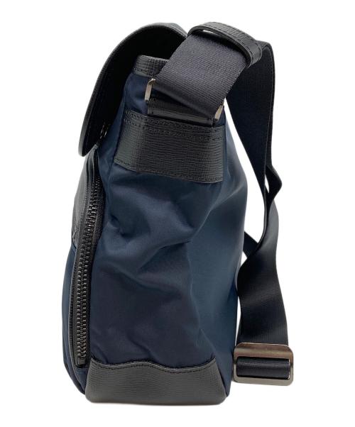 TAKEO KIKUCHI（タケオキクチ）TAKEO KIKUCHI (タケオキクチ) ナイロンメッセンジャーバッグ ネイビーの古着・服飾アイテム