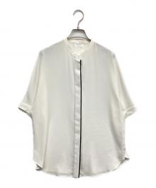 icB（アイシービー）の古着「BackSatinAmunzen 5分袖バンドカラーブラウス」｜ホワイト