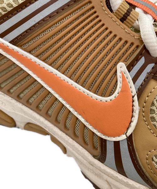 NIKE（ナイキ）NIKE (ナイキ) ズーム ボメロ5 ブラウン サイズ:27.5の古着・服飾アイテム