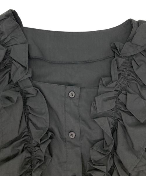 Adam et Rope（アダム エ ロペ）Adam et Rope (アダム エ ロペ) ペタルフリルブラウス ブラック サイズ:Fの古着・服飾アイテム