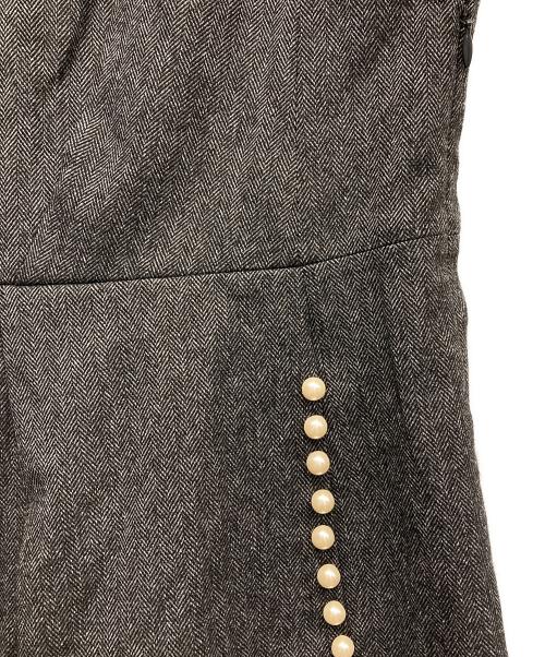 TO BE CHIC（トゥービーシック）TO BE CHIC (トゥービーシック) ノースリーブワンピース グレー サイズ:42の古着・服飾アイテム