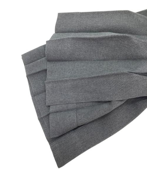 me ISSEY MIYAKE（ミーイッセイ ミヤケ）me ISSEY MIYAKE (ミーイッセイ ミヤケ) プリーツスカート グレー サイズ:無しの古着・服飾アイテム