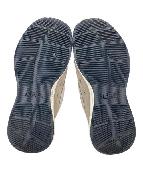 A.P.C.（アーペーセー）A.P.C. (アーペーセー) ローカットスニーカー ベージュ サイズ:27の古着・服飾アイテム