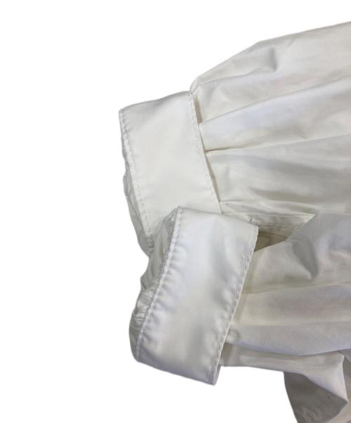 TAO COMME des GARCONS（タオ コムデギャルソン）TAO COMME des GARCONS (タオ コムデギャルソン) ポリエステル ステッチワーク ベルテッド コート ホワイト サイズ:Sの古着・服飾アイテム