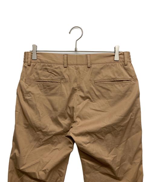 giab's ARCHIVIO（ジャブス アルキヴィオ）giab's ARCHIVIO (ジャブス アルキヴィオ) センタープレスパンツ ベージュ サイズ:48の古着・服飾アイテム