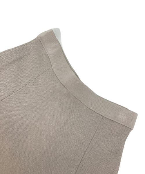 TO BE CHIC（トゥービーシック）TO BE CHIC (トゥービーシック) ニットスカート ベージュ サイズ:40 未使用品の古着・服飾アイテム
