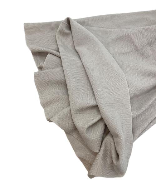 TO BE CHIC（トゥービーシック）TO BE CHIC (トゥービーシック) ニットスカート ベージュ サイズ:40 未使用品の古着・服飾アイテム