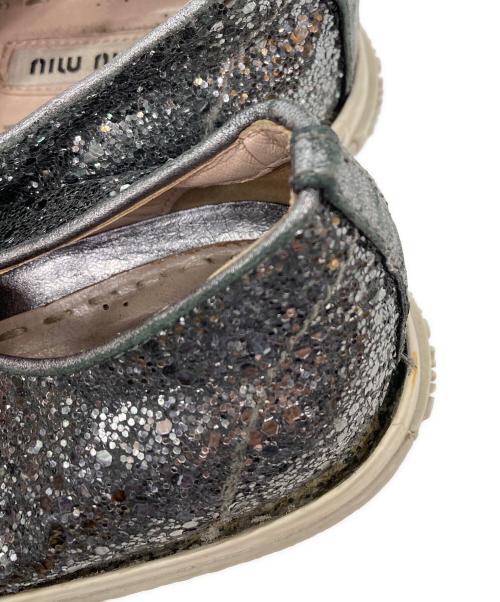 MIU MIU（ミュウミュウ）MIU MIU (ミュウミュウ) グリッターメタルトゥスニーカー シルバー サイズ:36 1/2の古着・服飾アイテム