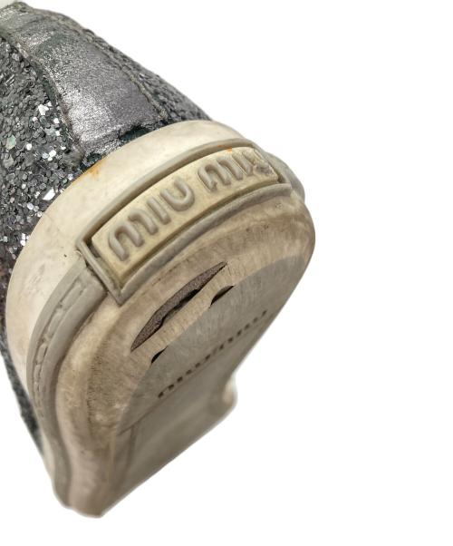 MIU MIU（ミュウミュウ）MIU MIU (ミュウミュウ) グリッターメタルトゥスニーカー シルバー サイズ:36 1/2の古着・服飾アイテム