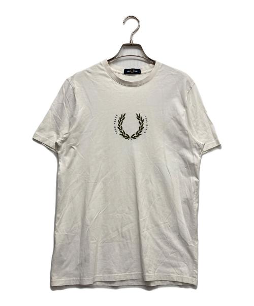 FRED PERRY（フレッドペリー）FRED PERRY (フレッドペリー) Tシャツ ホワイト サイズ:Mの古着・服飾アイテム