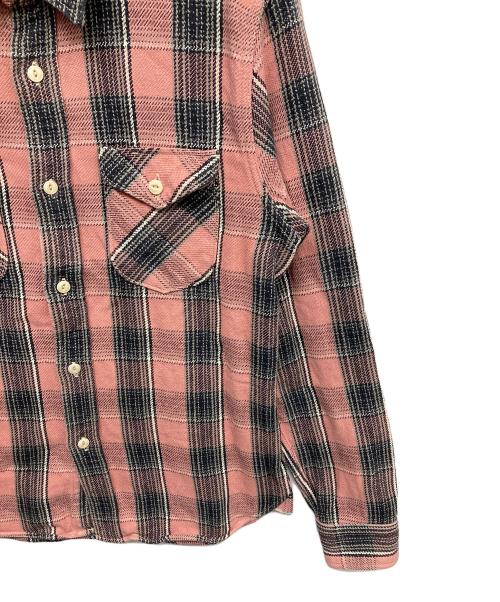 WEAR WELL（ウェアウェル）WEAR WELL (ウェアウェル) チェックネルシャツ ピンク サイズ:3の古着・服飾アイテム