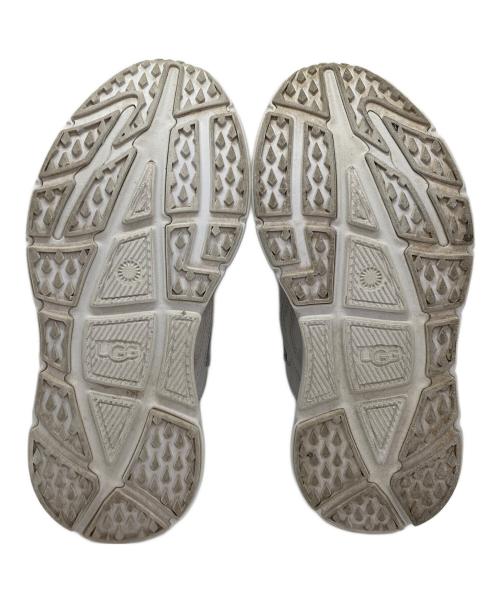 UGG（アグ）UGG (アグ) ローカットスニーカー ホワイト サイズ:23.5の古着・服飾アイテム