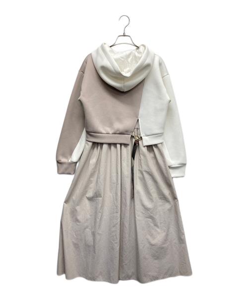 BLUE LABEL CRESTBRIDGE（ブルーレーベルクレストブリッジ）BLUE LABEL CRESTBRIDGE (ブルーレーベルクレストブリッジ) ダンボールパーカードッキングワンピース ホワイト サイズ:36の古着・服飾アイテム