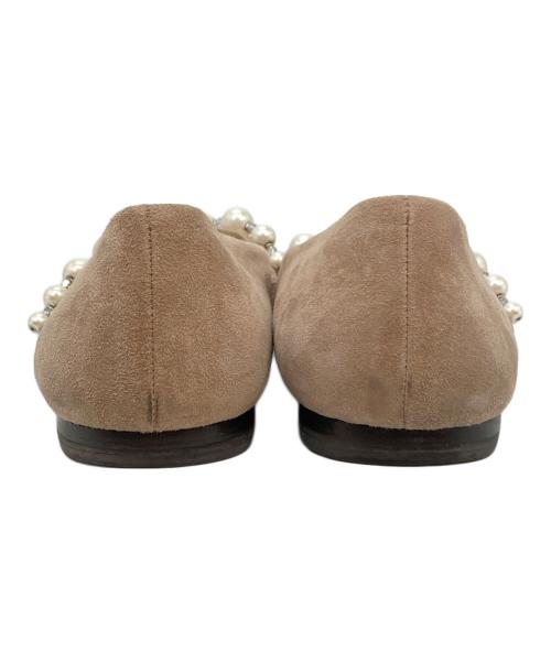 JIMMY CHOO（ジミーチュウ）JIMMY CHOO (ジミーチュウ) スウェードフラットシューズ ベージュ サイズ:38 1/2の古着・服飾アイテム