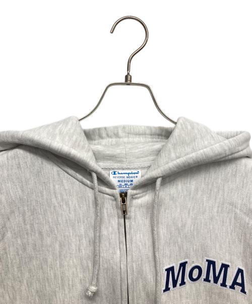 Champion（チャンピオン）Champion (チャンピオン) MoMA (モマ) リバースウィーブジップパーカー グレー サイズ:MEDIUMの古着・服飾アイテム