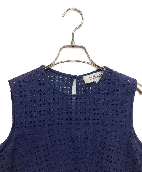 DIANE VON FURSTENBERG（ダイアンフォンファステンバーグ）DIANE VON FURSTENBERG (ダイアンフォンファステンバーグ) ノースリーブブラウス ネイビーの古着・服飾アイテム