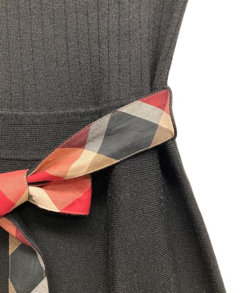 BLUE LABEL CRESTBRIDGE（ブルーレーベルクレストブリッジ）BLUE LABEL CRESTBRIDGE (ブルーレーベルクレストブリッジ) ニットワンピース ブラック サイズ:38の古着・服飾アイテム