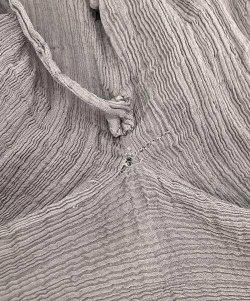 me ISSEY MIYAKE（ミーイッセイ ミヤケ）me ISSEY MIYAKE (ミーイッセイ ミヤケ) ノースリーブワンピース グレー サイズ:無しの古着・服飾アイテム