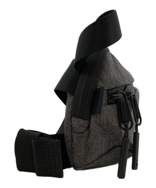 AER（エアー）AER (エアー) ショルダーバッグ グレーの古着・服飾アイテム