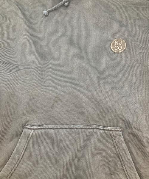 NUDIE JEANS（ヌーディー・ジーンズ）NUDIE JEANS (ヌーディー・ジーンズ) プルオーバーパーカー ブラック サイズ:XLの古着・服飾アイテム