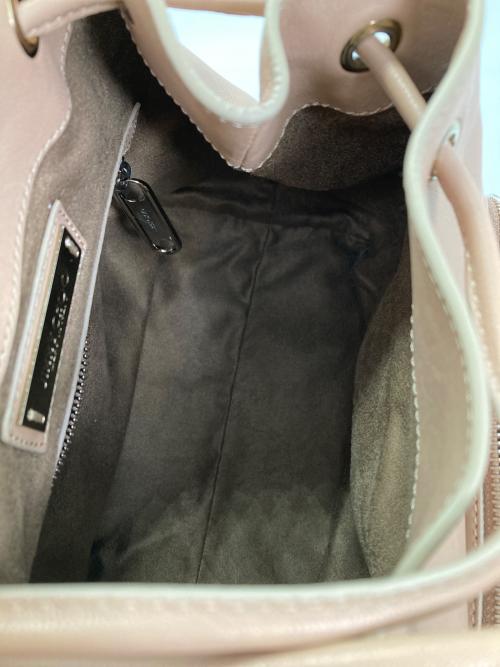 JIMMY CHOO（ジミーチュウ）JIMMY CHOO (ジミーチュウ) SUKI スタッズレザーバックパック ピンクの古着・服飾アイテム