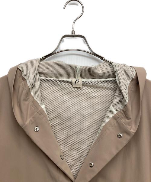 β（ベータ）β (ベータ) ハイコンパクトサテントリコット コート ベージュ サイズ:9の古着・服飾アイテム