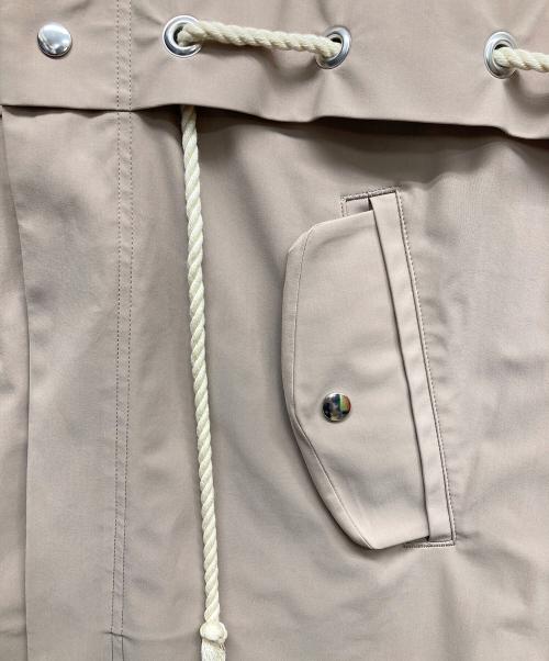 β（ベータ）β (ベータ) ハイコンパクトサテントリコット コート ベージュ サイズ:9の古着・服飾アイテム