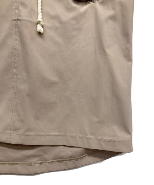 β（ベータ）β (ベータ) ハイコンパクトサテントリコット コート ベージュ サイズ:9の古着・服飾アイテム