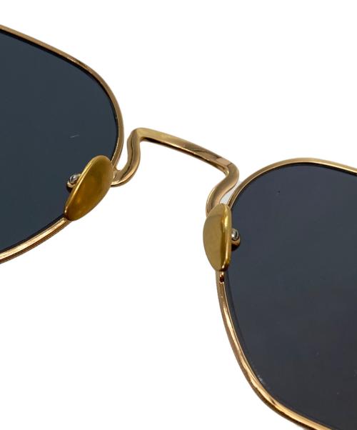 EPOKHE（エポキ）EPOKHE (エポキ) Denzサングラス ゴールドの古着・服飾アイテム