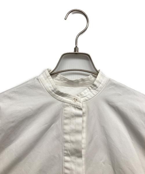 TOMORROW LAND collection（トゥモローランドコレクション）TOMORROW LAND collection (トゥモローランドコレクション) コットンブロード ハーフスリーブプルオーバーシャツ ホワイト サイズ:36の古着・服飾アイテム