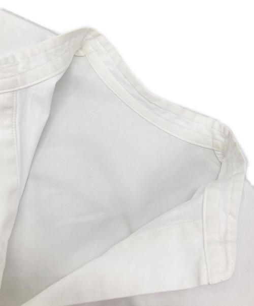 TOMORROW LAND collection（トゥモローランドコレクション）TOMORROW LAND collection (トゥモローランドコレクション) コットンブロード ハーフスリーブプルオーバーシャツ ホワイト サイズ:36の古着・服飾アイテム