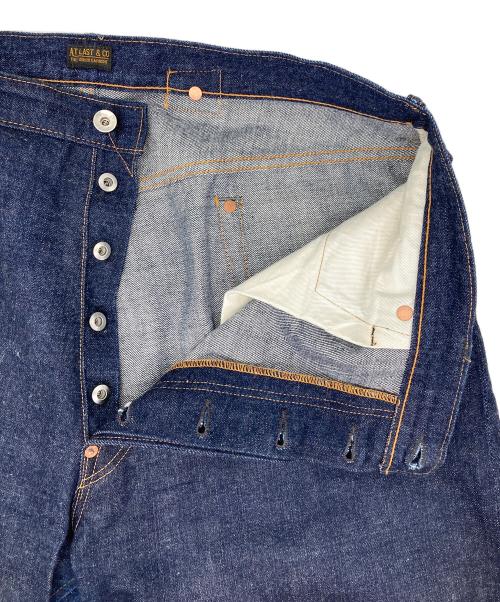 ATLAST & CO（アットラスト）ATLAST & CO (アットラスト) デニムパンツ インディゴ サイズ:W38の古着・服飾アイテム