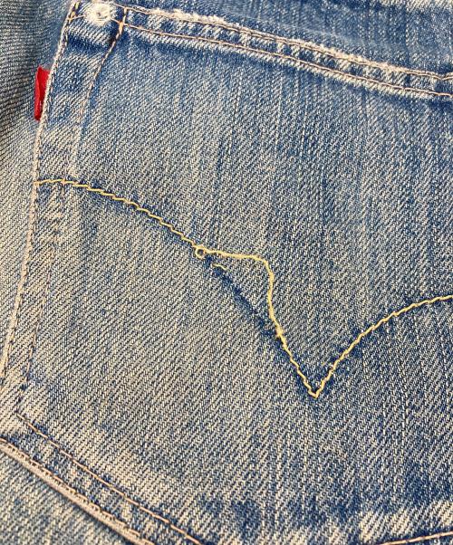 Hysteric Glamour（ヒステリックグラマー）Hysteric Glamour (ヒステリックグラマー) スタッズ HYSTERIC プリント ダメージデニム ブルー サイズ:W32の古着・服飾アイテム