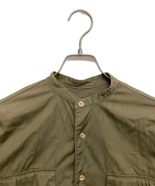 COMOLI（コモリ）COMOLI (コモリ) Band color shirt カーキ サイズ:1の古着・服飾アイテム