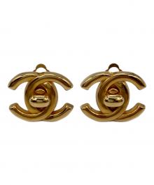 CHANEL（シャネル）の古着「ココマークイヤリング」｜ゴールド
