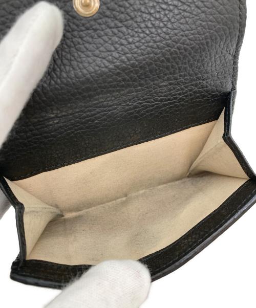 Chloe（クロエ）Chloe (クロエ) ALPHABET スモール トリフォールドウォレット ブラックの古着・服飾アイテム