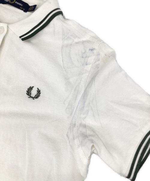 FRED PERRY（フレッドペリー）FRED PERRY (フレッドペリー) ポロシャツ ホワイト サイズ:38の古着・服飾アイテム
