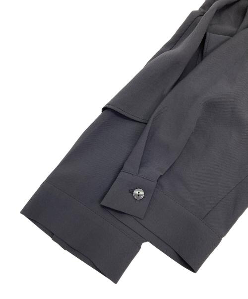INDIVI（インディヴィ）INDIVI (インディヴィ) ケープカラーブラウス グレー サイズ:38の古着・服飾アイテム