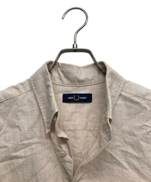 FRED PERRY（フレッドペリー）FRED PERRY (フレッドペリー) 長袖シャツ ピンク サイズ:Sの古着・服飾アイテム