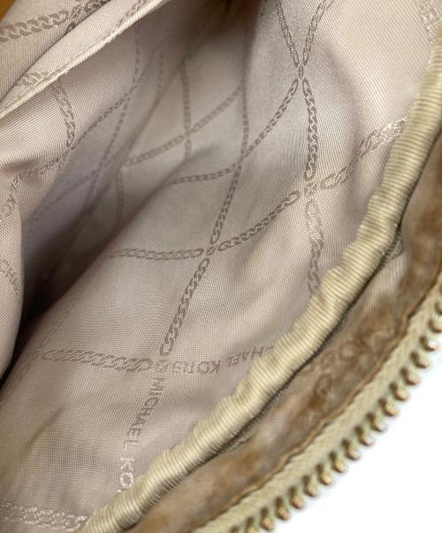 MICHAEL KORS（マイケル・コース）MICHAEL KORS (マイケル・コース) ジェットセットトラベルロゴショルダーバッグ ベージュの古着・服飾アイテム