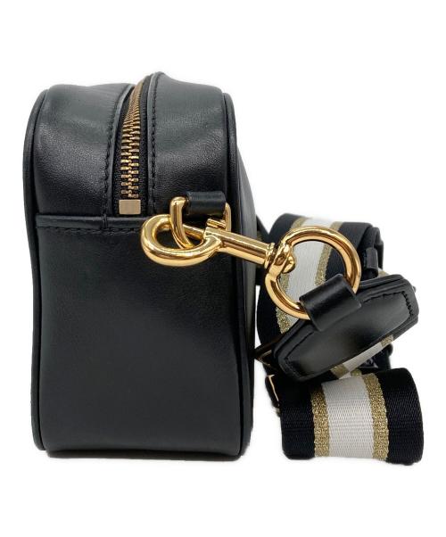 MARC JACOBS（マークジェイコブズ）MARC JACOBS (マークジェイコブス) ロゴショルダーバッグ ブラックの古着・服飾アイテム