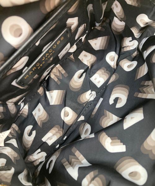 MARC JACOBS（マークジェイコブズ）MARC JACOBS (マークジェイコブス) ロゴショルダーバッグ ブラックの古着・服飾アイテム